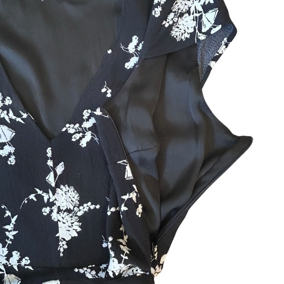 H & M Black and White Dress Floral Dress - Picture 5 of 9